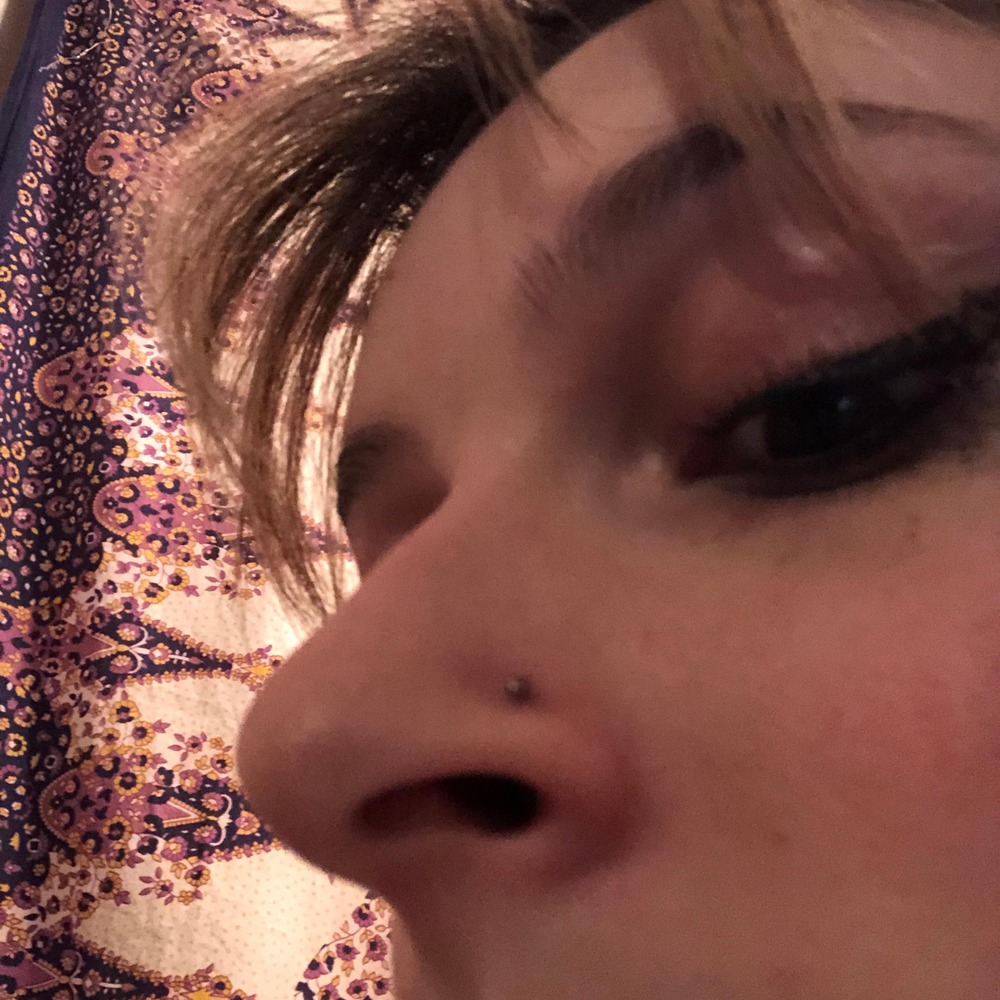 Meet your Posher, Julia